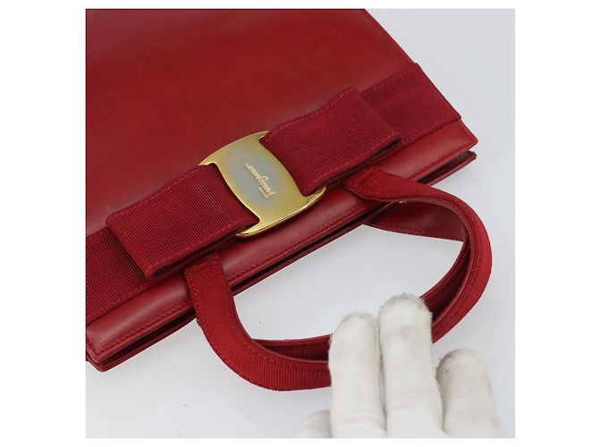 Sac à main Vala en cuir rouge et or de Salvatore Ferragamo Auth bs31710 Doré - vue 6