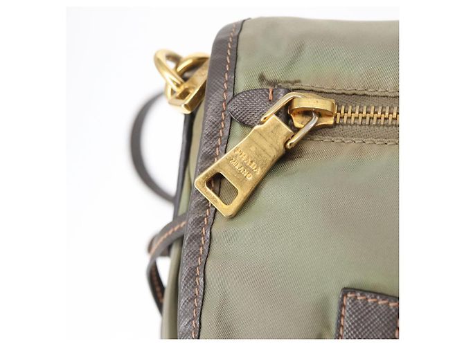 Bolsa de Ombro PRADA Nylon Verde Ouro Auth 155214 Dourado - vista 18