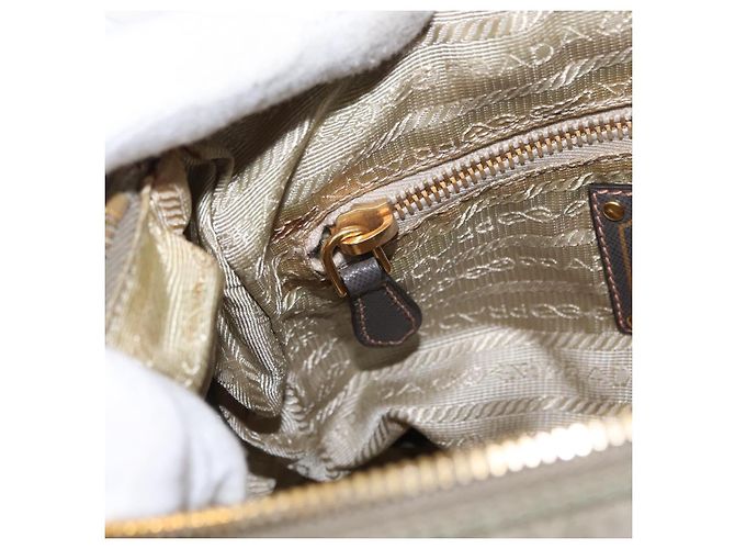 Bolsa de Ombro PRADA Nylon Verde Ouro Auth 155214 Dourado - vista 24