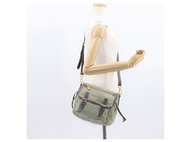 Bolsa de Ombro PRADA Nylon Verde Ouro Auth 155214 Dourado - vista 26