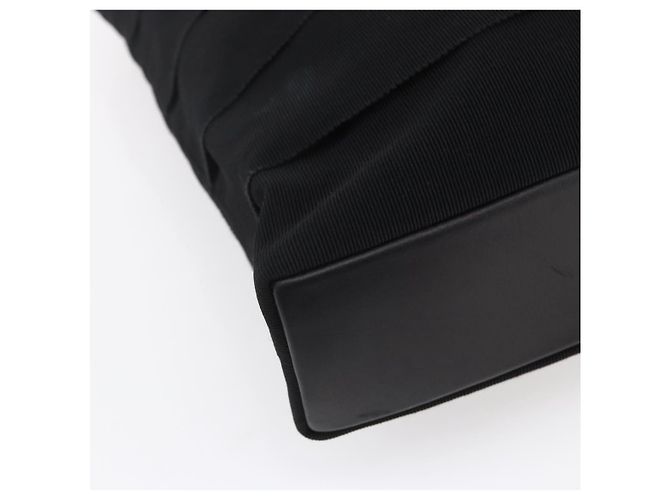Borsa Tote in tela Salvatore Ferragamo con catena nera e oro Auth gh1290 - vista 13
