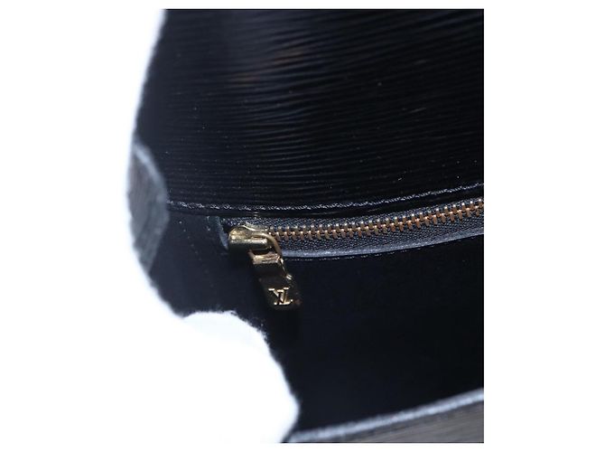 LOUIS VUITTON Borsa a Spalla Epi Saint Cloud GM Nera M52192 LV Auth BA8328 Nero - vista 22