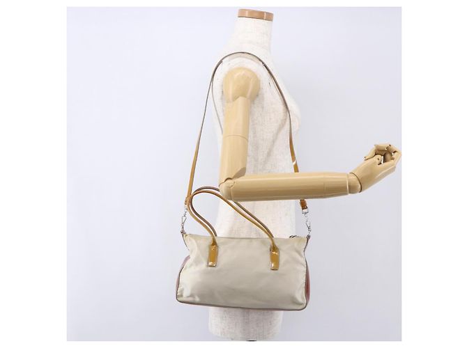 PRADA Borsa a mano in nylon smaltato 2 in 1 bianca argento Auth 152256 Bianco - vista 24