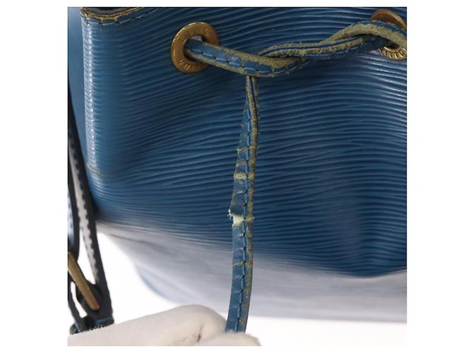 Noe LOUIS VUITTON Borsa a Spalla Petit Noé Epi Blu M44105 LV Auth BA7430 - vista 10