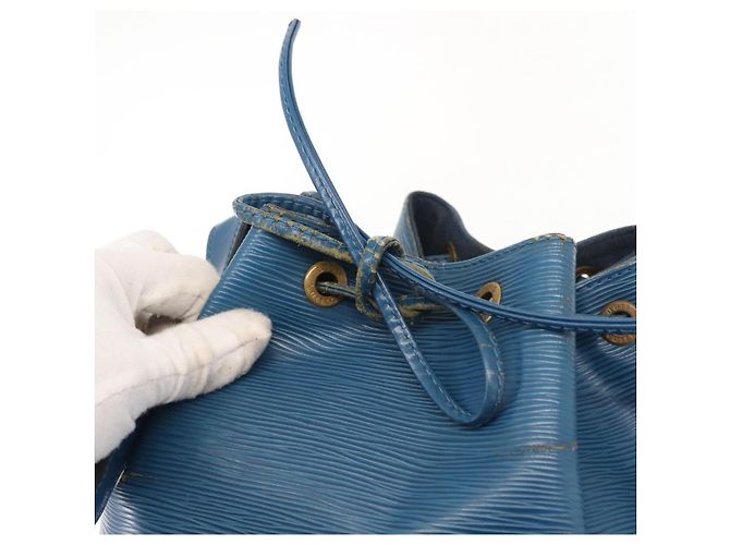 Noe LOUIS VUITTON Borsa a Spalla Petit Noé Epi Blu M44105 LV Auth BA7430 - vista 19