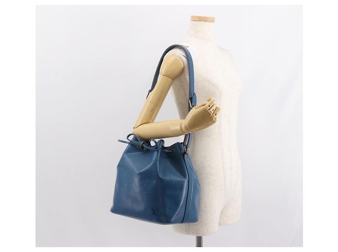 Noe LOUIS VUITTON Borsa a Spalla Petit Noé Epi Blu M44105 LV Auth BA7430 - vista 22