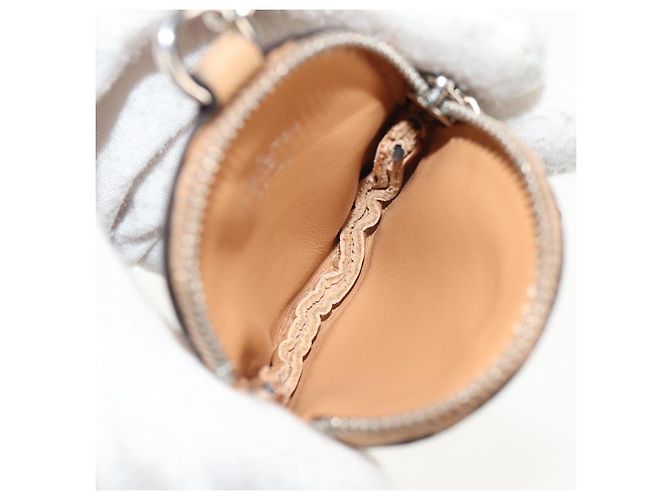 LOUIS VUITTON Mahina Portachiavi Modalità Volo Pouch Charm M00542 LV Auth 154957M Beige - vista 10