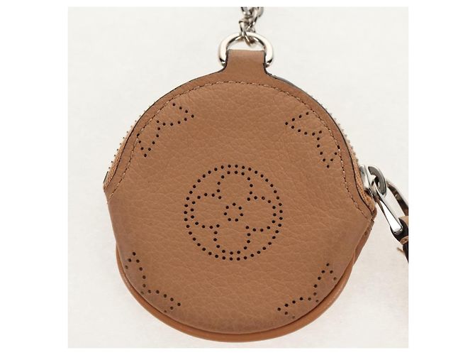 LOUIS VUITTON Mahina Portachiavi Modalità Volo Pouch Charm M00542 LV Auth 154957M Beige - vista 7