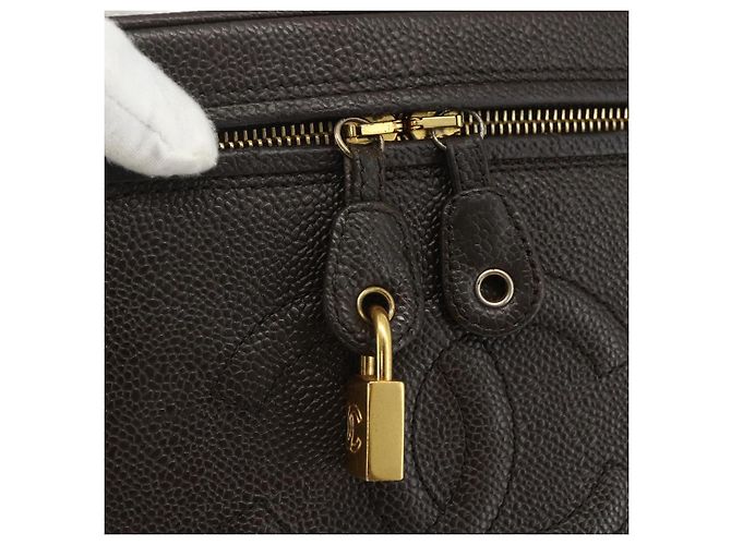 Pochette Vanity CHANEL COCO Mark in Pelle Caviar Marrone Oro CC Auth bs31399 D'oro - vista 14