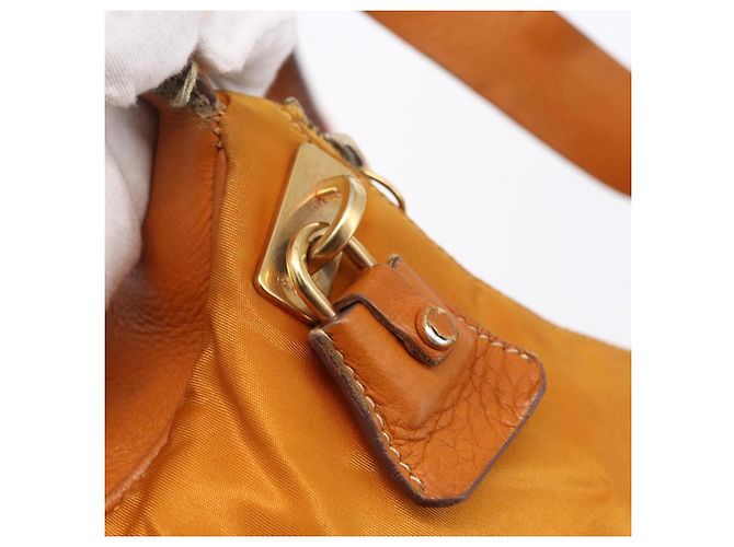 Borsa a Spalla PRADA Nylon Arancione Oro Auth 154692 D'oro - vista 18