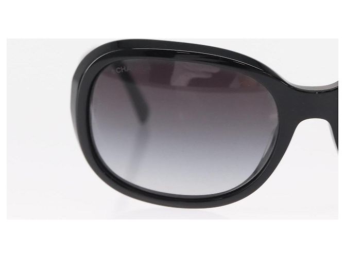 Gafas de sol CHANEL de plástico Negro CC Auth ka958 - vista 4