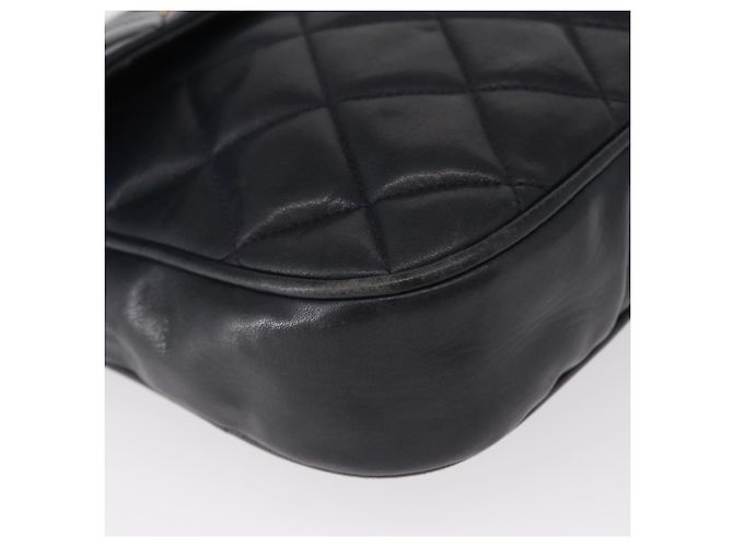 CHANEL Borsa a Spalla Matelassé in Pelle di Agnello Blu Navy Oro CC Auth 156505 D'oro - vista 14