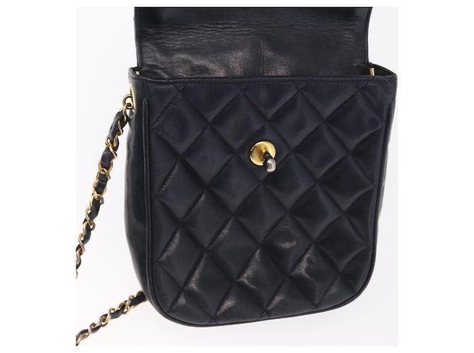 CHANEL Borsa a Spalla Matelassé in Pelle di Agnello Blu Navy Oro CC Auth 156505 D'oro - vista 20