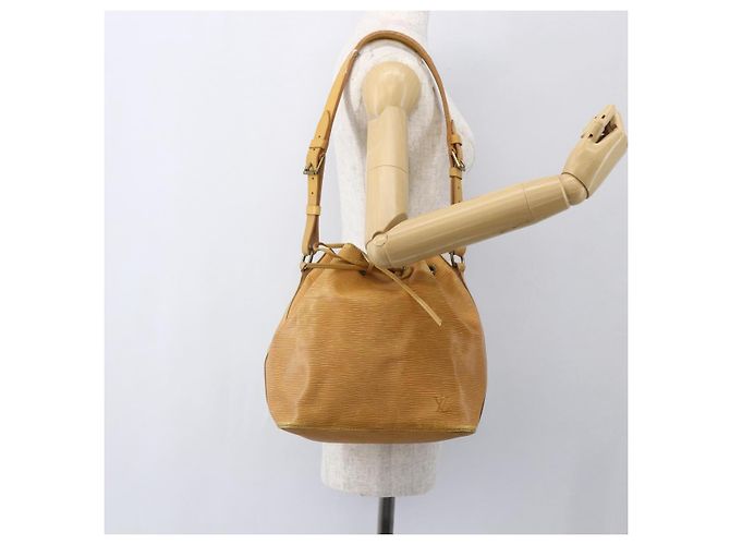 Noe LOUIS VUITTON Borsa a Spalla Petit Noé Epi Gialla M44109 LV Auth ka711 Giallo - vista 20
