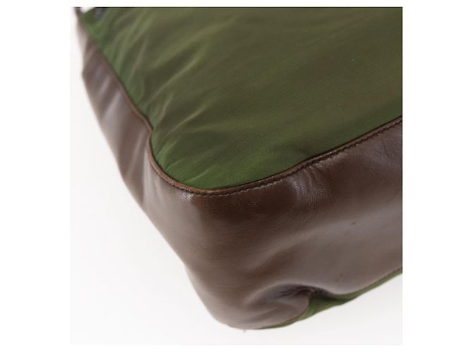 Borsa a spalla con catena Prada in nylon khaki Auth bs29881 Cachi - vista 16