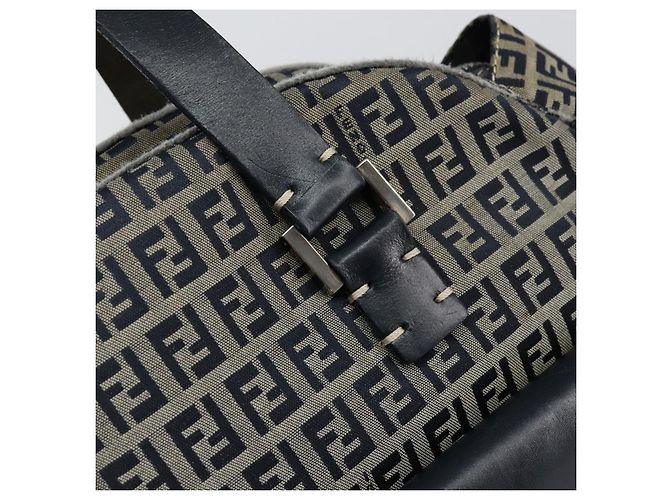 Sac à main en toile Zucchino FENDI bleu marine argent authentique am9266 Argenté - vue 18