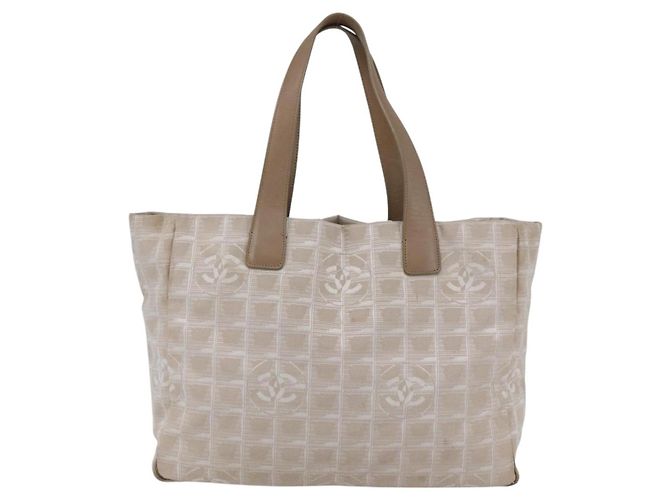CHANEL Nuova linea di viaggio Borsa Tote in Nylon Beige CC Auth th6420 - vista 13
