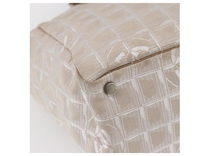 CHANEL Nuova linea di viaggio Borsa Tote in Nylon Beige CC Auth th6420 - vista 14