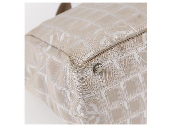 CHANEL Nuova linea di viaggio Borsa Tote in Nylon Beige CC Auth th6420 - vista 16