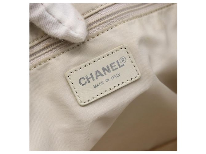CHANEL Nuova linea di viaggio Borsa Tote in Nylon Beige CC Auth th6420 - vista 17