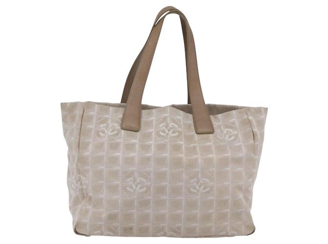 CHANEL Nuova linea di viaggio Borsa Tote in Nylon Beige CC Auth th6420 - vista 2