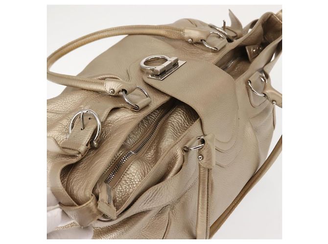 Borsa Tote Gancini Marissa in pelle beige e argento di Salvatore Ferragamo Auth bs30081 - vista 7