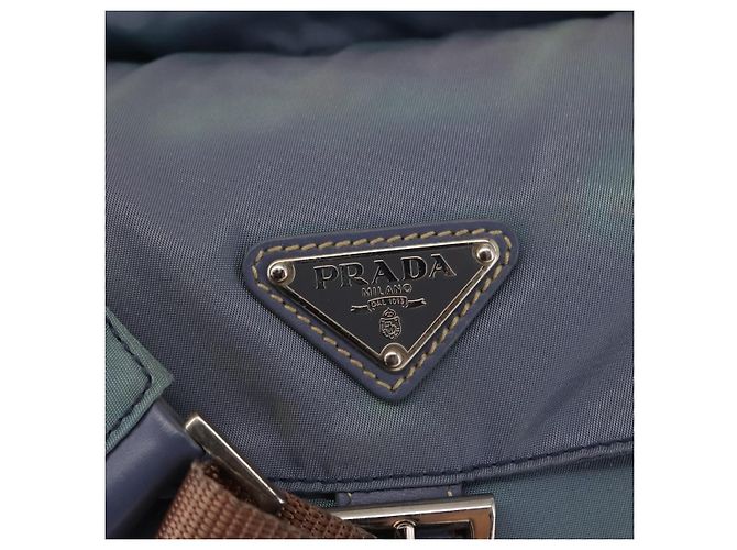 Borsa a Spalla PRADA in Nylon Azzurro Chiaro Auth ki5998 Blu chiaro - vista 19