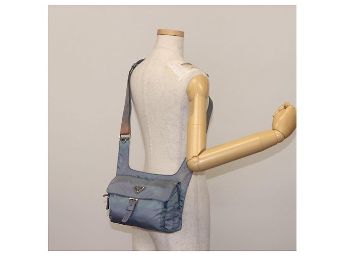 Borsa a Spalla PRADA in Nylon Azzurro Chiaro Auth ki5998 Blu chiaro - vista 25