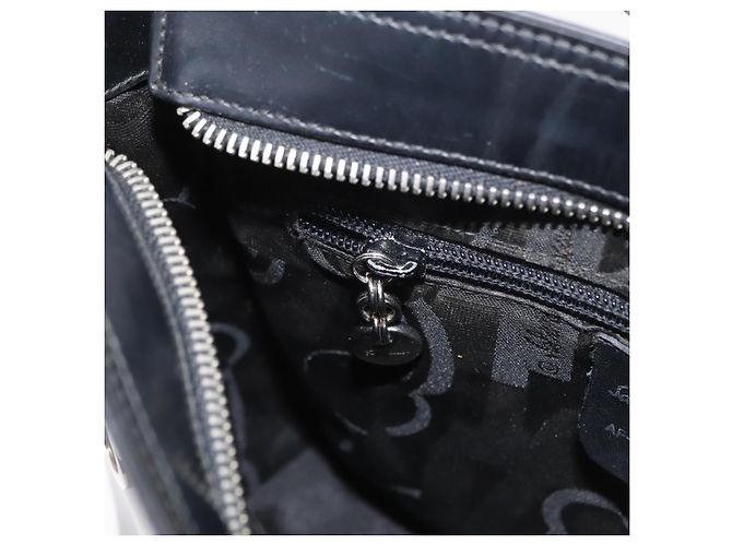 Borsa a Spalla Gancini in Pelle Nera e Argento di Salvatore Ferragamo Auth BA8223 Nero - vista 20