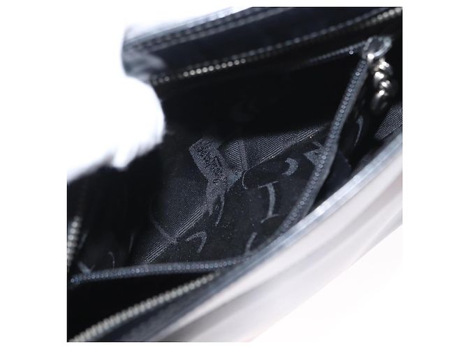 Borsa a Spalla Gancini in Pelle Nera e Argento di Salvatore Ferragamo Auth BA8223 Nero - vista 21