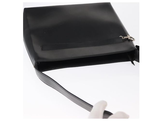 Borsa a Spalla Gancini in Pelle Nera e Argento di Salvatore Ferragamo Auth BA8223 Nero - vista 6