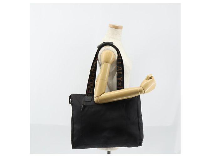 FENDI Tote Bag aus schwarzem Nylon mit Silber authentisch ep11611 - Ansicht 20