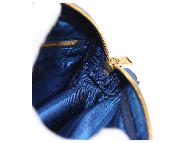 Borsa Clutch PRADA in nylon blu e oro Auth SW1822V D'oro - vista 19