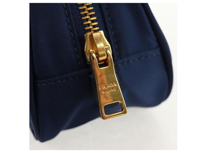 Borsa Clutch PRADA in nylon blu e oro Auth SW1822V D'oro - vista 9