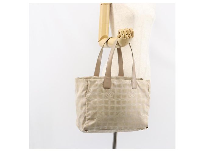 CHANEL Neue Reisetasche Nylon Beige Gold CC Auth BA7759 Golden - Ansicht 22
