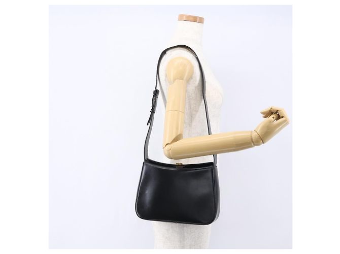 Salvatore Ferragamo Gancini Shoulder Bag Leather Black Gold Auth 153976 Golden - view 21
