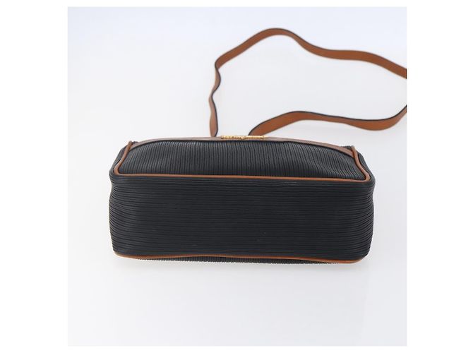 Borsa a Spalla Salvatore Ferragamo in Pelle PVC Nera Oro Auth BA7532 Nero D'oro - vista 5