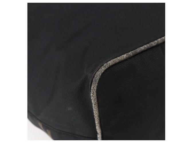 Borsa a mano FENDI in nylon nero Auth ep11928 - vista 16