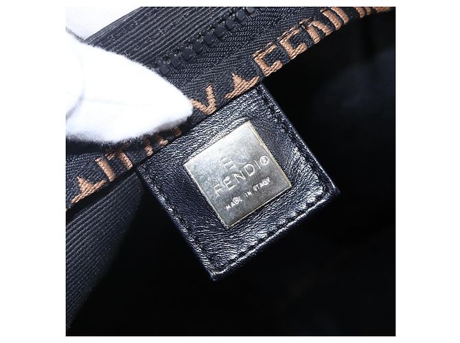 Borsa a mano FENDI in nylon nero Auth ep11928 - vista 17