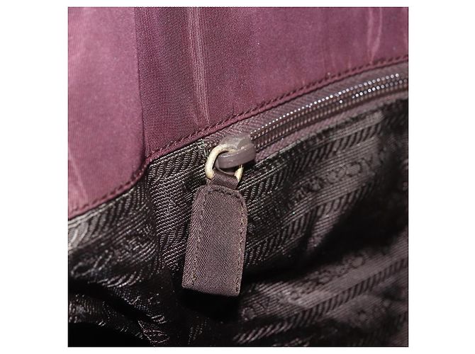 Borsa Tote a Catena Prada in Nylon Bordeaux e Oro Auth ar13821 D'oro Bordò - vista 17