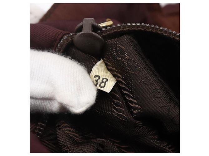 Borsa Tote a Catena Prada in Nylon Bordeaux e Oro Auth ar13821 D'oro Bordò - vista 24