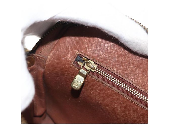 LOUIS VUITTON Clutch Marly Dragonne GM Monogram M51825 LV Auth BA8303 Monogramma - vista 22