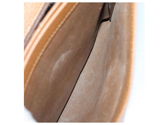 Borsa a Spalla in Pelle Salvatore Ferragamo 2 Pezzi Beige Auth 151962 - vista 17