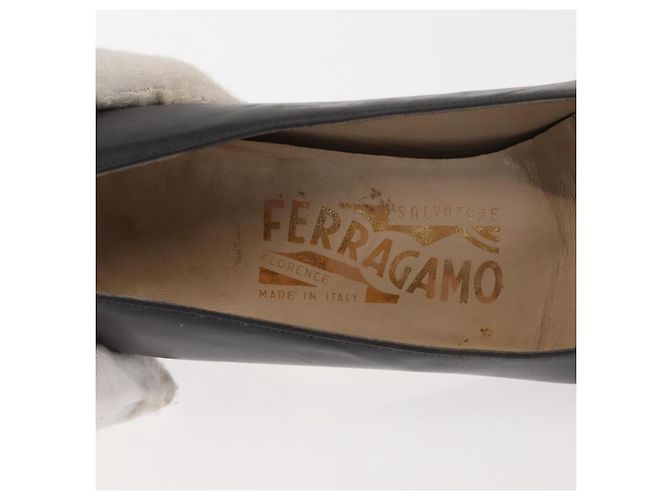 Salvatore Ferragamo Décolleté in Pelle Nera Oro Auth ti3478 Nero D'oro - vista 15