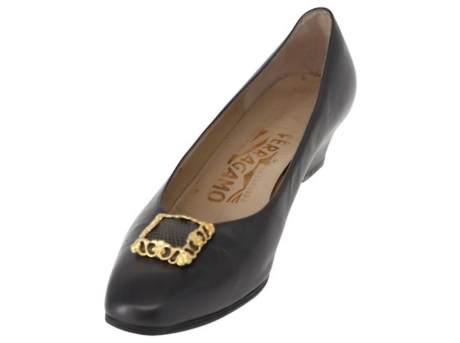 Salvatore Ferragamo Décolleté in Pelle Nera Oro Auth ti3478 Nero D'oro - vista 2