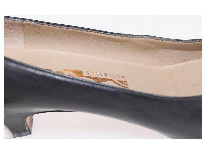 Salvatore Ferragamo Décolleté in Pelle Nera Oro Auth ti3478 Nero D'oro - vista 36