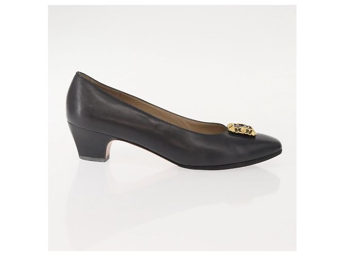 Salvatore Ferragamo Décolleté in Pelle Nera Oro Auth ti3478 Nero D'oro - vista 4