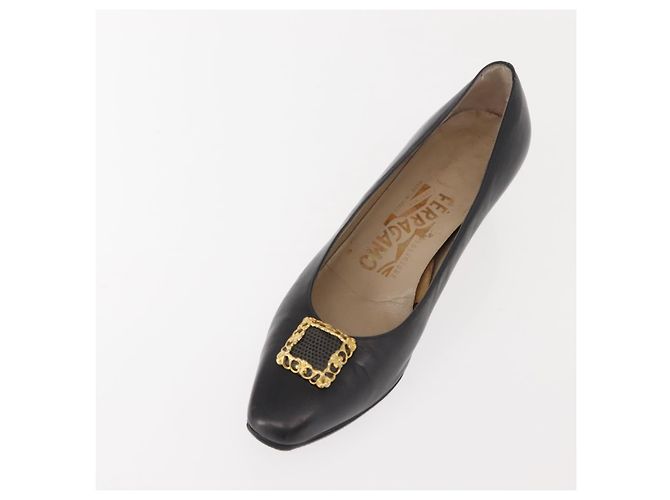 Salvatore Ferragamo Décolleté in Pelle Nera Oro Auth ti3478 Nero D'oro - vista 6