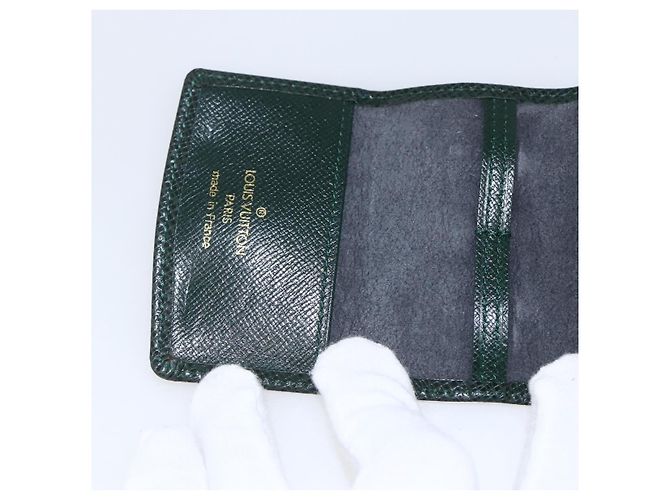 LOUIS VUITTON Taiga Botón de Puño Cuffs metal Tono Oro LV Auth 156221 - vista 11