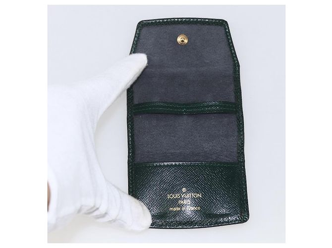 LOUIS VUITTON Taiga Botón de Puño Cuffs metal Tono Oro LV Auth 156221 - vista 9